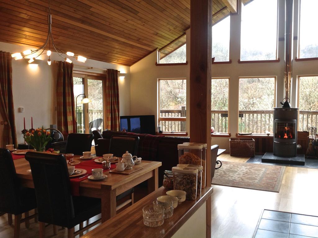 Tanglewood Lodge Тейнилт Экстерьер фото
